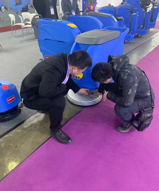 咸宁小型电动洗地机是否适合用于环卫保洁